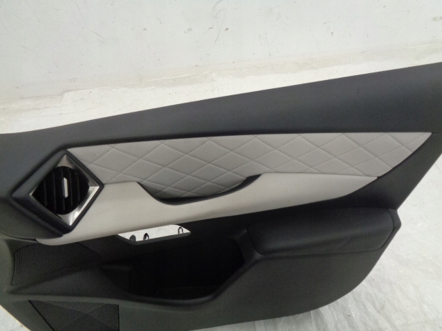 фото №3, Ds3 crossback обшивка двері правих передніх