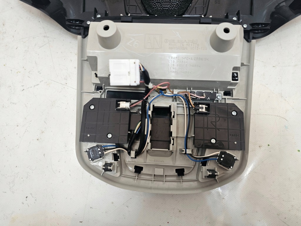 фото №11, Subaru outback vi 20-25 лампа стельовий vc12-129 usa