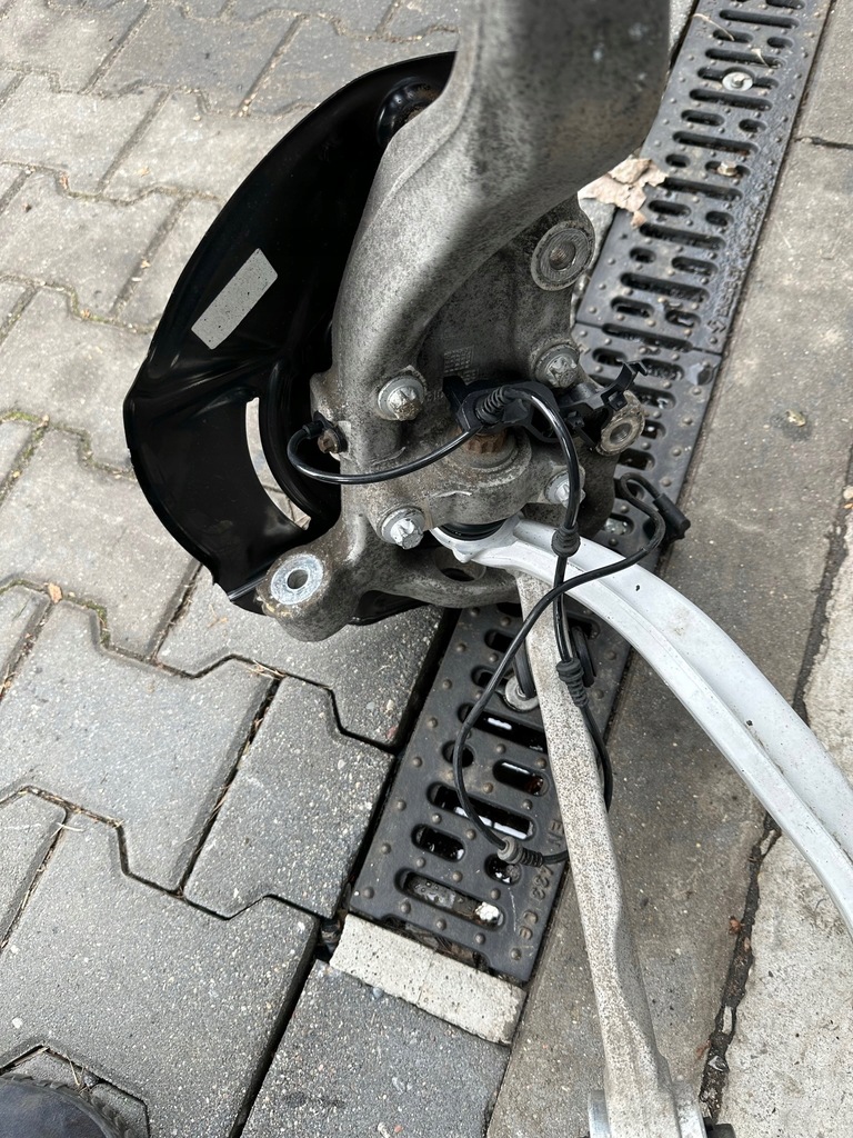 фото №5, Поворотный кулак правая передняя, перед mercedes w222 2wd