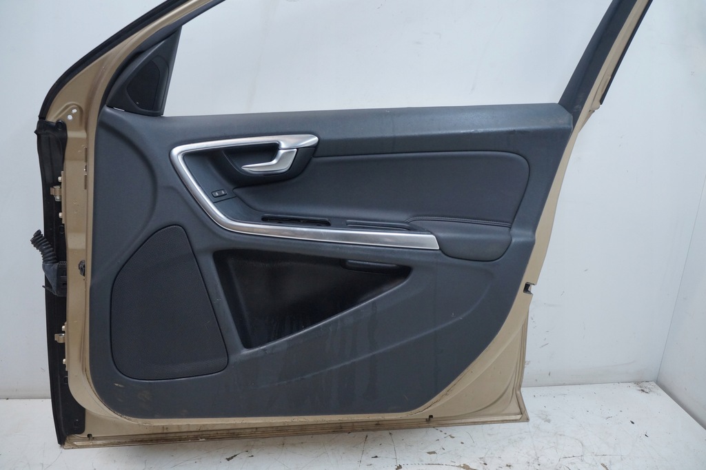 фото №11, Дверь передние правый перед volvo v60 i s60 ii 703-16