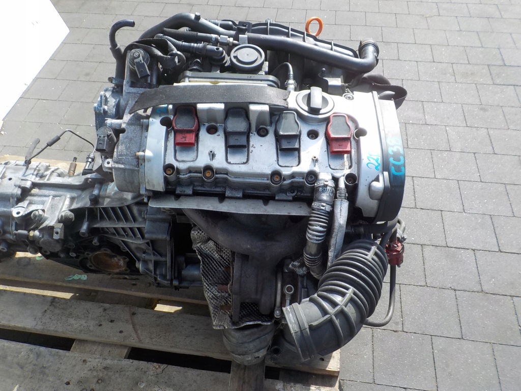 Audi a4 b7 07r 2.0 tfsi 220km двигатель bul комплектный Киев