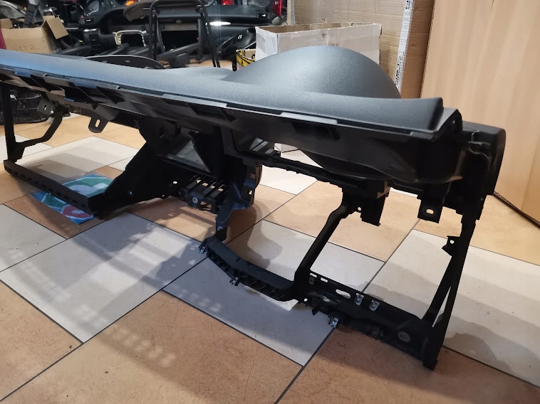 фото №15, Панель приладів приладова панель  панель приладів каркас vw golf v