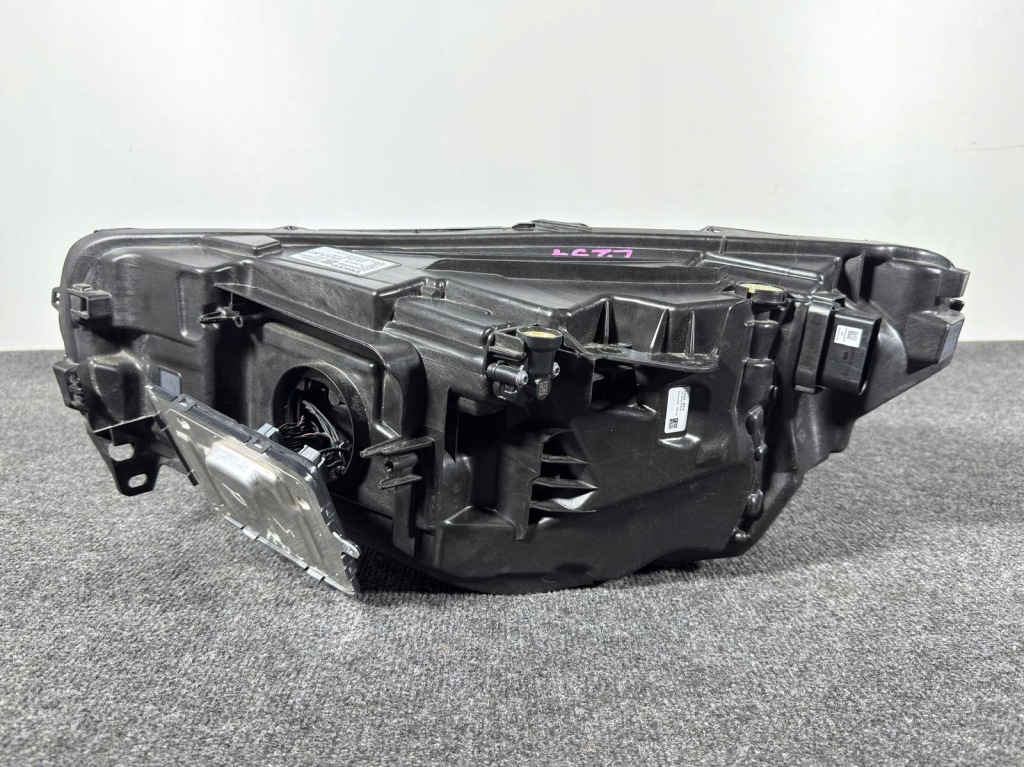 Volvo xc40 рестайлінг  base led фара правий перед передня комплект  32404666 європа  ідеальна Ціна