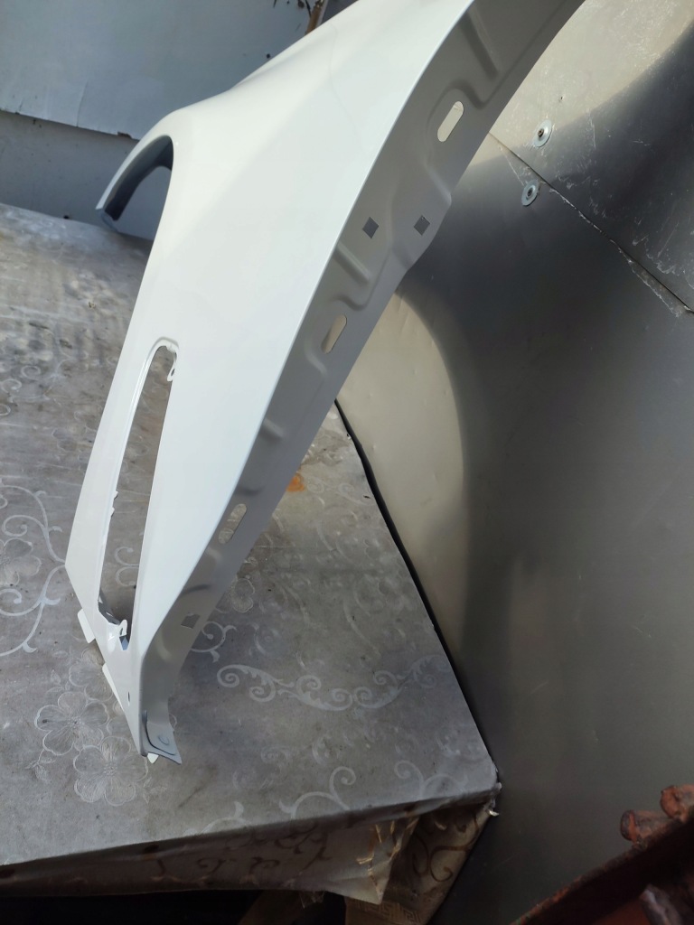 Крыло  левое  aluminiowy bmw 7 g11 g12 03.15-01.19r лак a300 alpineweiss Доставка