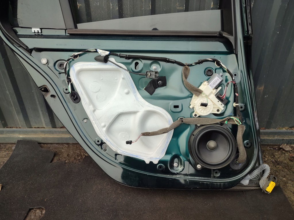 фото №13, Дверь левый задняя полный renault laguna iii kombi tednh