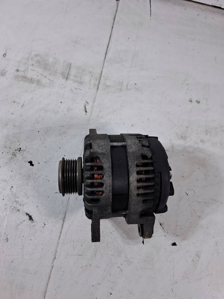 Купити Генератор opel mokka astra zafira 1.7 cdti 13579675