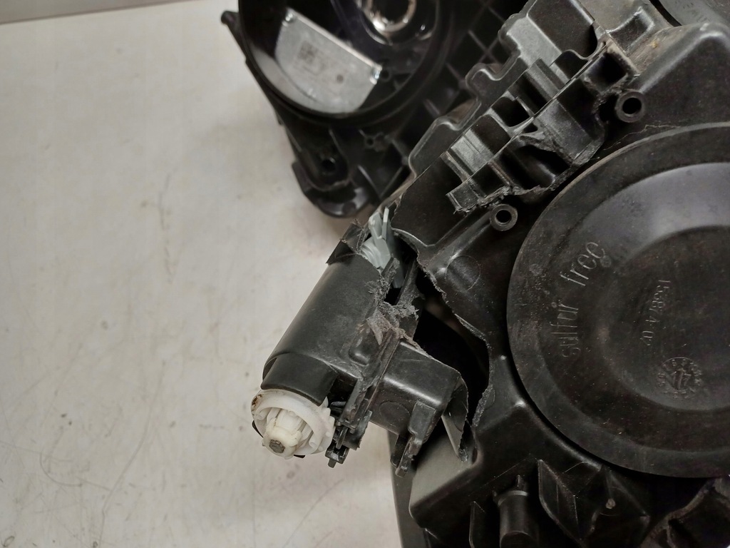 фото №10, Skoda kodiaq лампа правая led na запчасти 566941016b