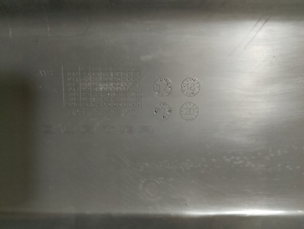 фото №7, Dacia duster 1 i 10- молдинг правая передняя молдинг дверь правый перед nowa