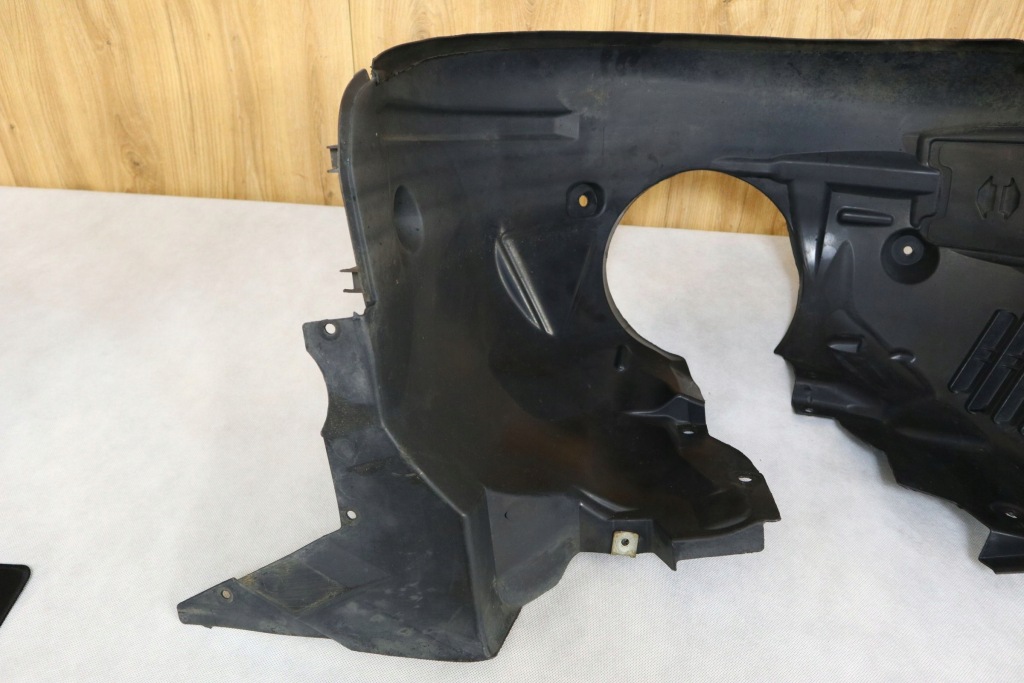 Mercedes slk r172 підкрилок ліва перед передні a1726900130 Оригінал