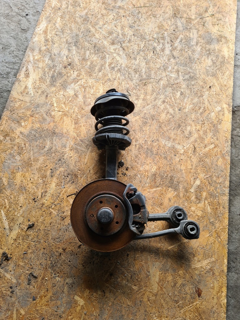 Купити Поворотний кулак mcperson mercedes w209 clk ліва