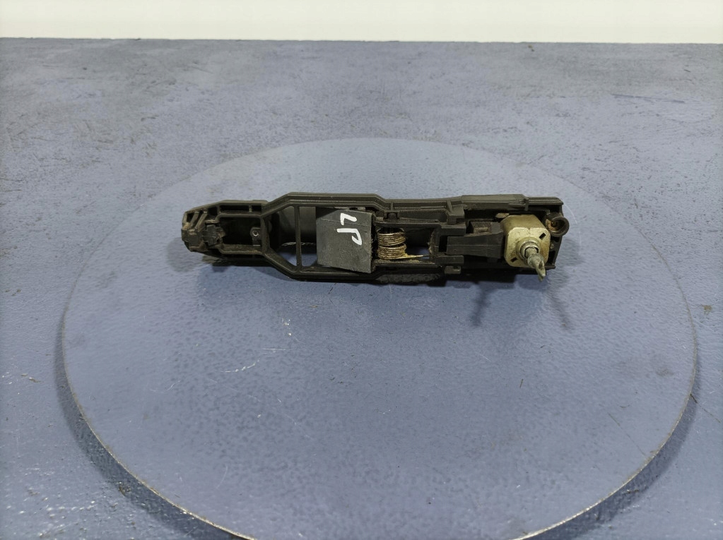 Mercedes ml w163 ручка дверь перед передняя левая Оригинал