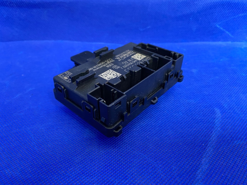 Модуль блок управления дверь audi e-tron 55 q7 4m0959593j в Украине