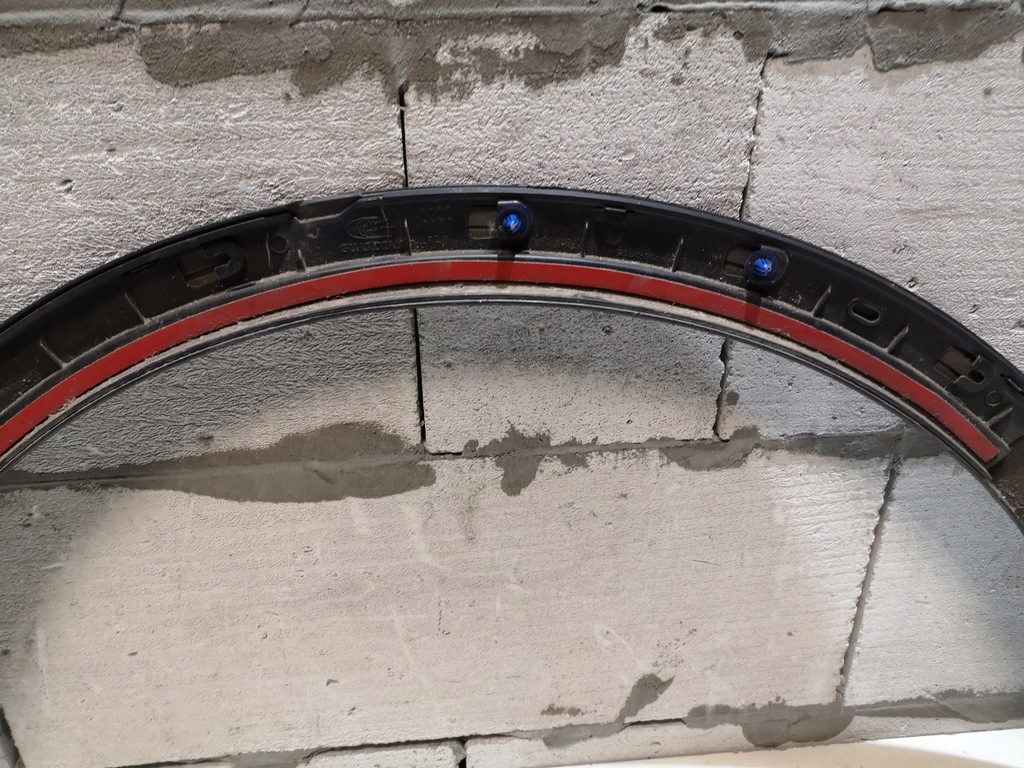 фото №7, Молдинг крила правий задня audi q3 8v0853818