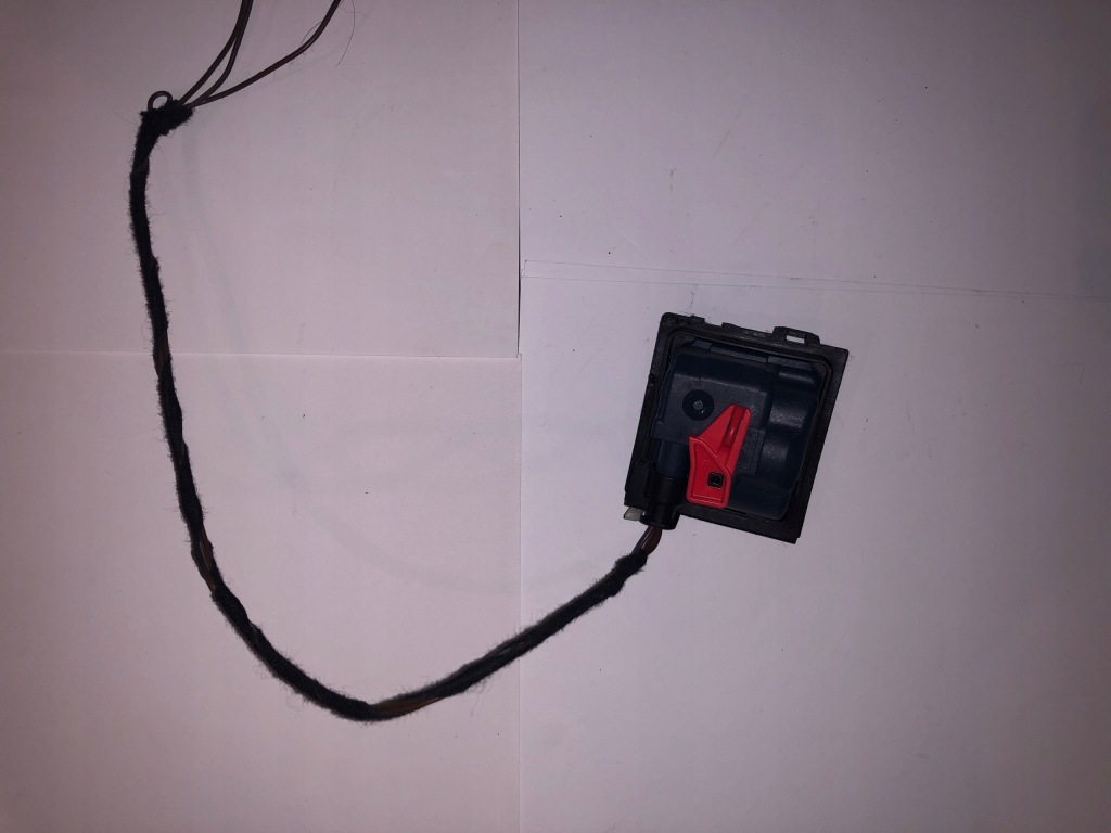 фото №1, Mercedes w213 моторчик заливной топлива a0008207703