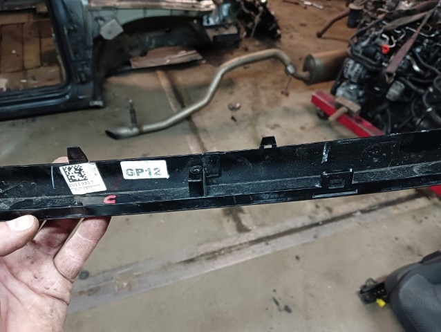 фото №12, M16 evoque молдинг дверь левый перед k8d2-17775-ab