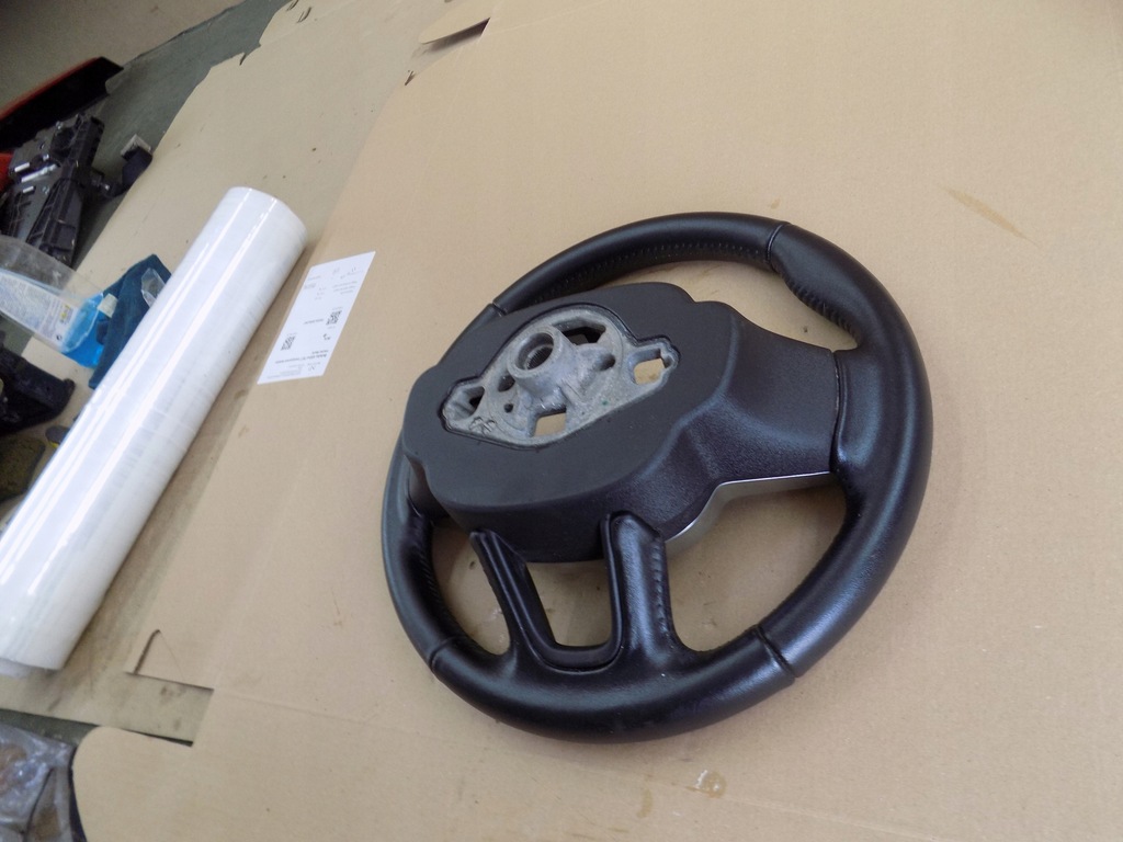 фото №9, Volvo xc40 r-design повітропровід шкіра мультифункція 32288649 31455410