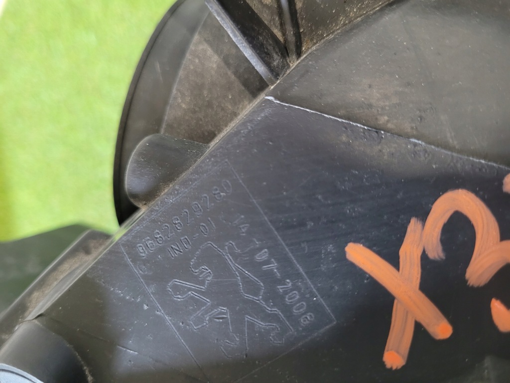 фото №10, Лампа правая peugeot partner фара правый