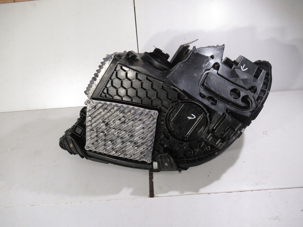 фото №14, Mercedes c klasa w206 лампа led digital light