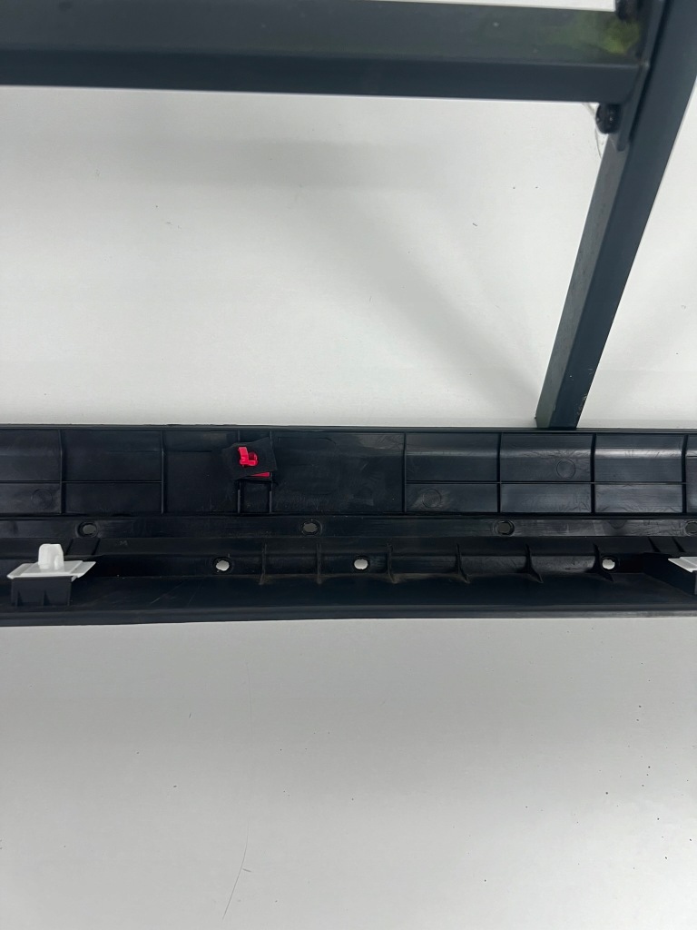 фото №11, Kia sorento iv 4 2020 - молдинг накладка поріг права 87752-p2000