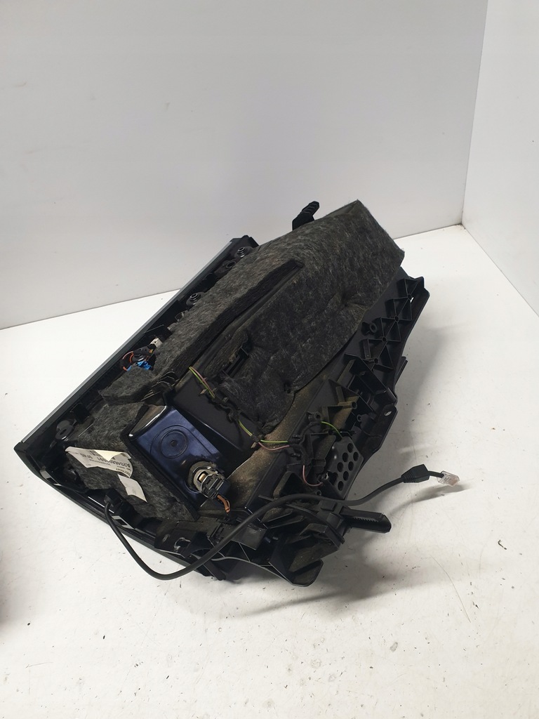 фото №5, Бардачок пасажира mercedes-benz w204 a2046802691