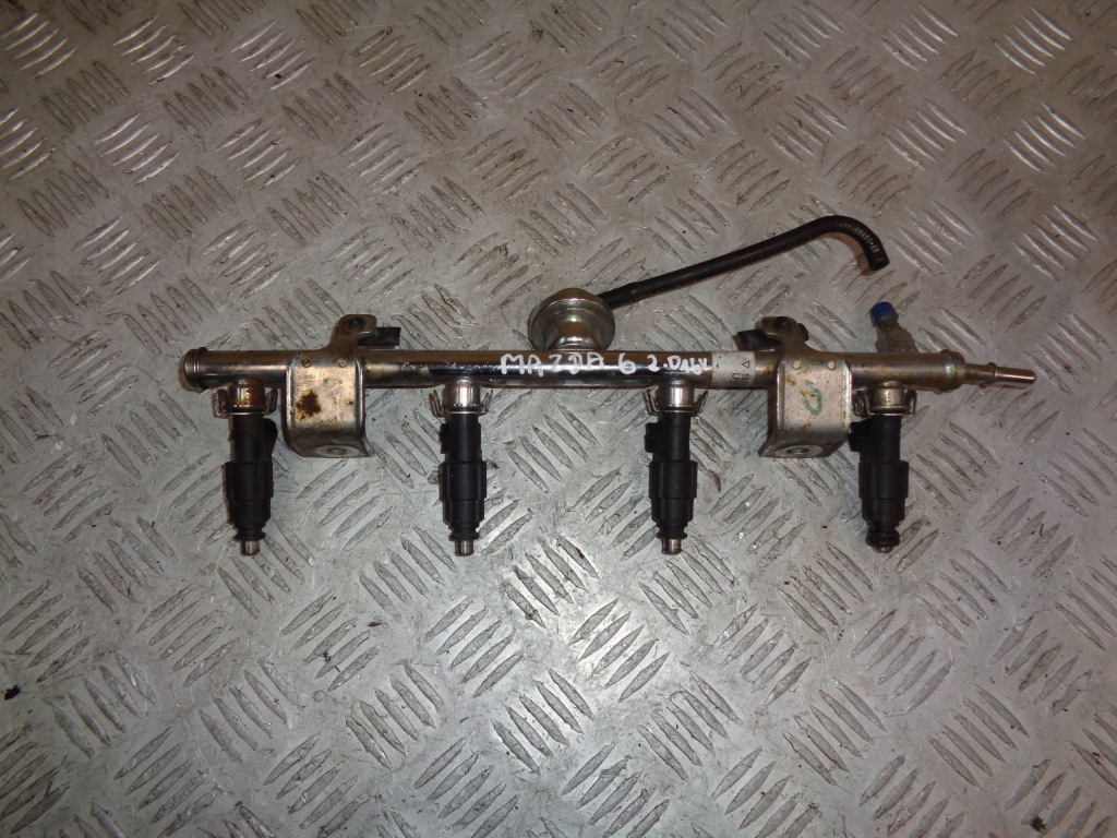 фото №1, Молдинг впрыскная mazda 6 2.0b 16v gg gy 02-