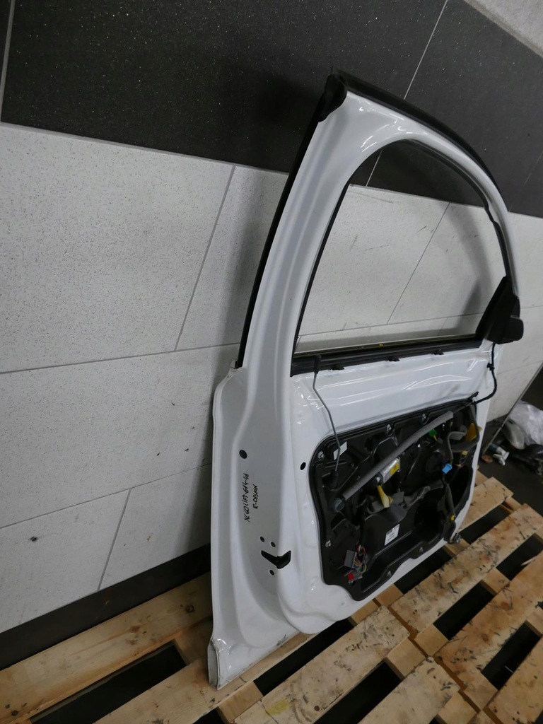 фото №16, Volvo xc60 i lift r-design двері лівий перед ліва передні 614-46