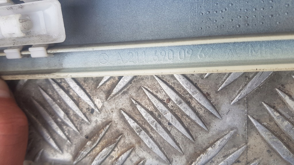 фото №14, W211 молдинг двері ліва перед lift budyn majonez