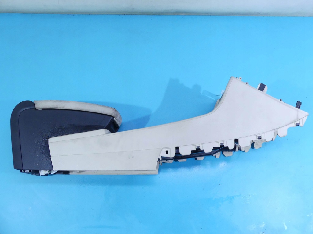 фото №10, Подлокотник туннель vw passat cc 08-16