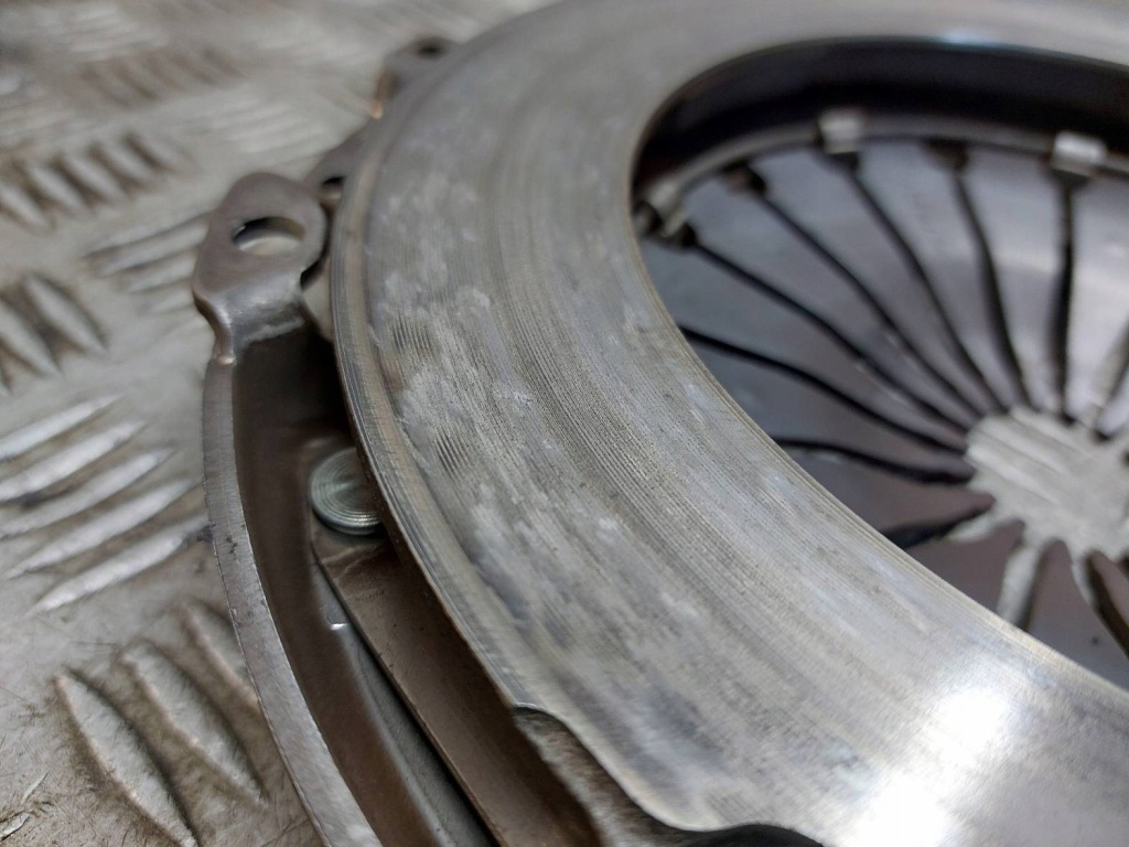 фото №9, Колесо двухмассовый + диск + прижим + подшипник xsara picasso i 1.6 hdi