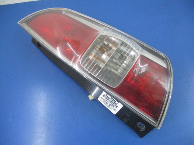 фото №1, Subaru justy iv лампа задняя правая оригинал koito