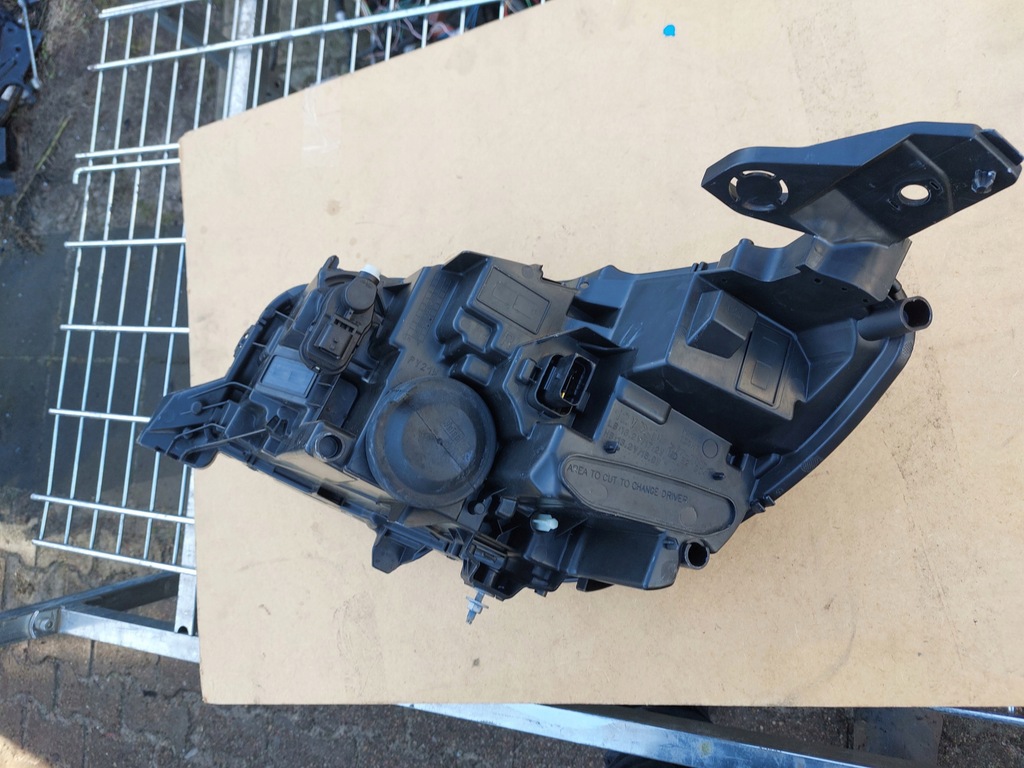 фото №11, Лампа передня права peugeot 208 2008 ii led 19- europa