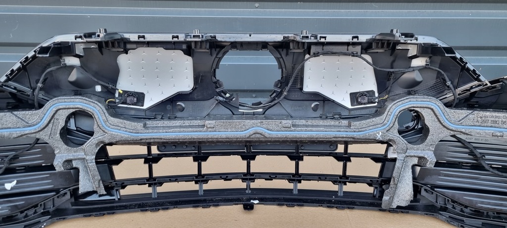 фото №10, Mercedes eqs 297 бампер перед оригинал c149