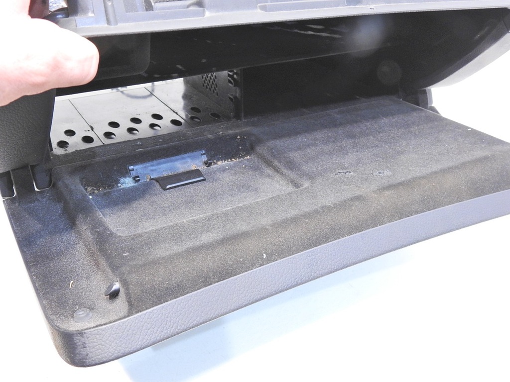 фото №9, Бардачок audi a6 c6