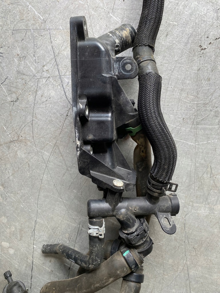 фото №1, Корпус термостата dacia sandero ii 0,9 tce