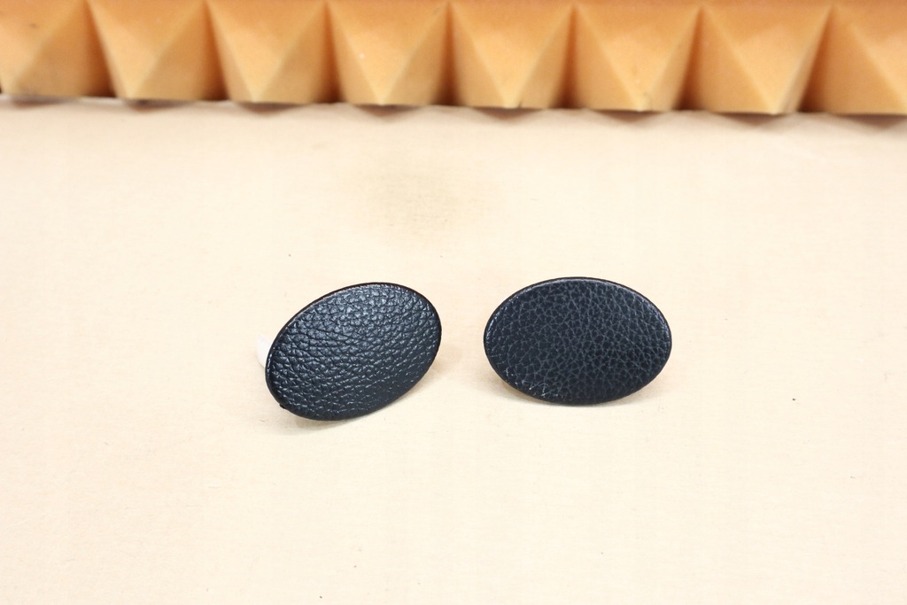 фото №1, Mercedes slk 171 r171 заглушка обшивка двері права ліва