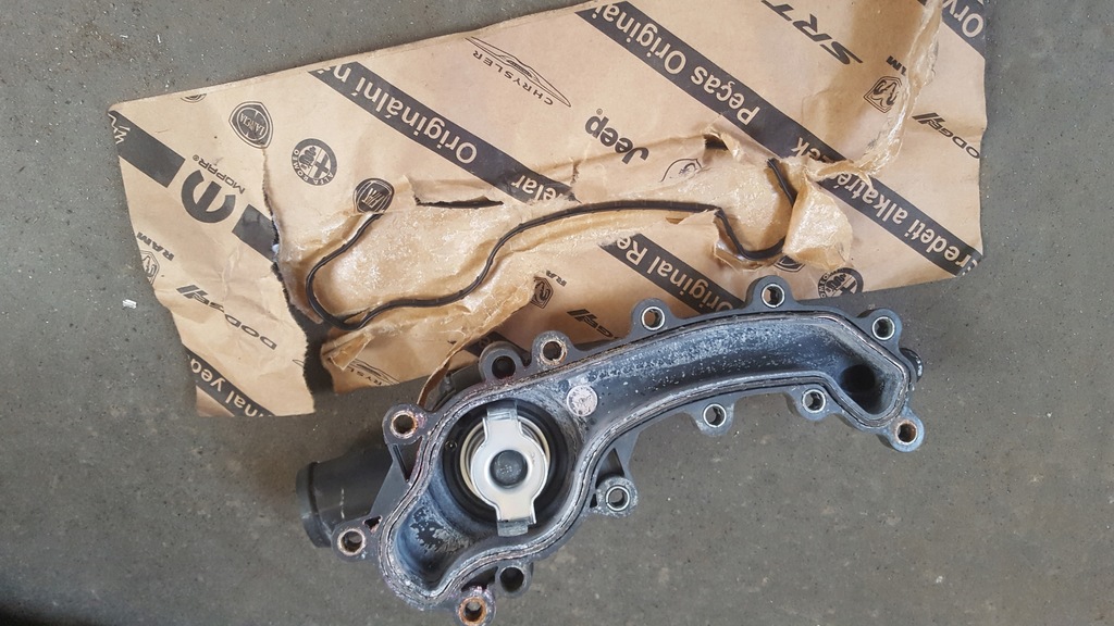 фото №6, Jeep fiat 3.6 корпус термостата 05184653af