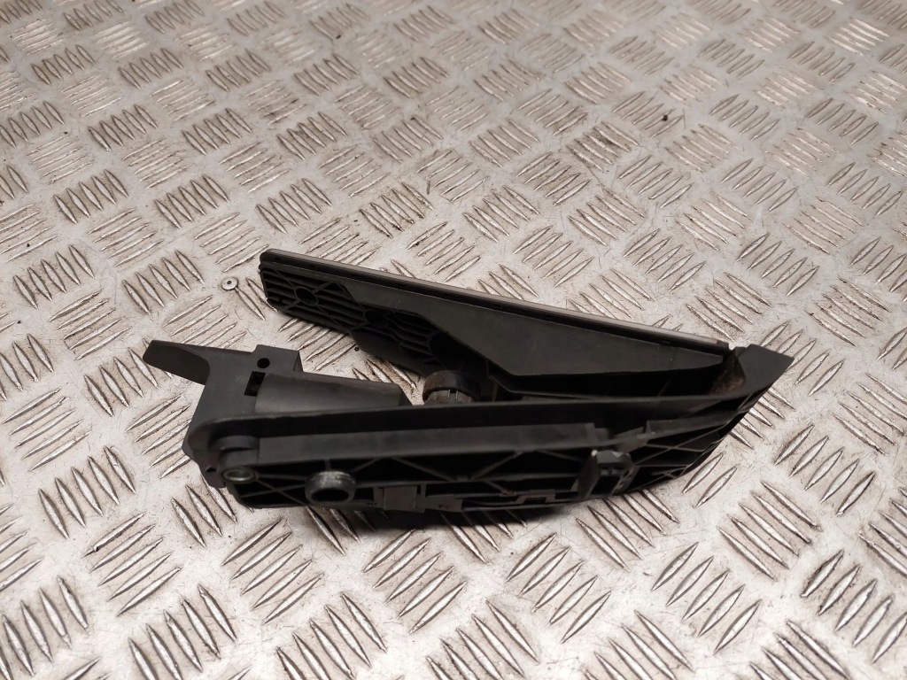 фото №5, Porsche panamera 970 99742302101 перед сторона левая педаль газа