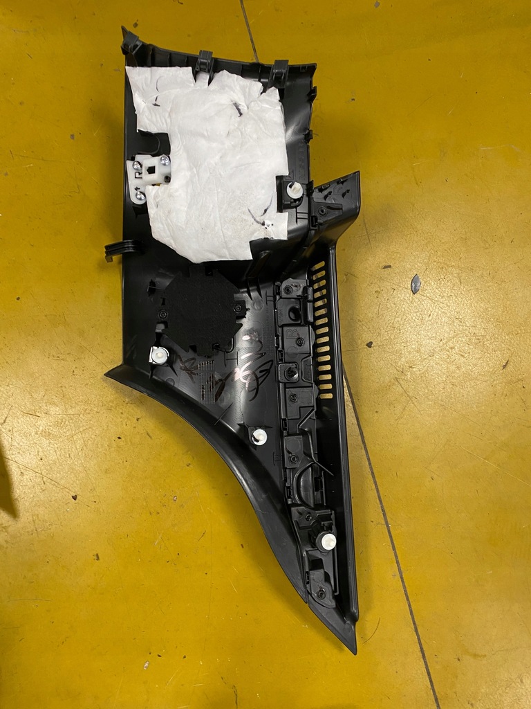 фото №5, Правый обшивка обивка багажника infiniti q30