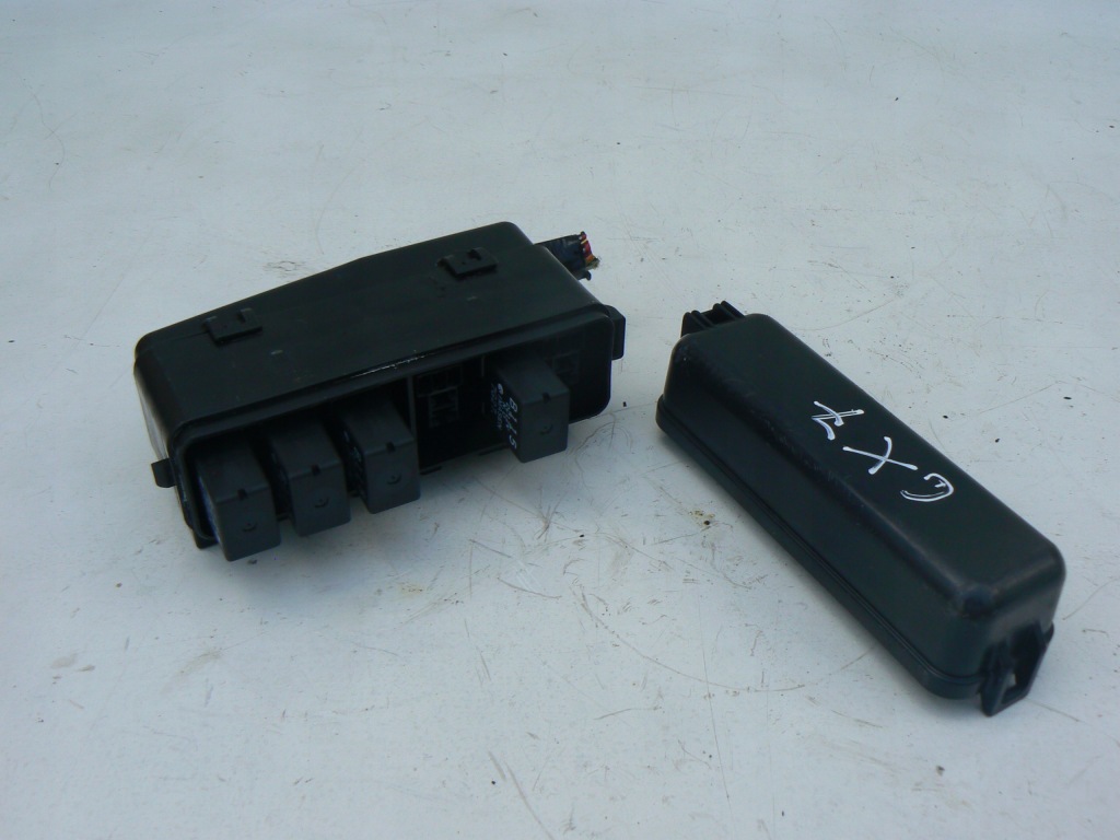 фото №1, Mazda cx-7 cx7 2.3 t коробка предохранителей