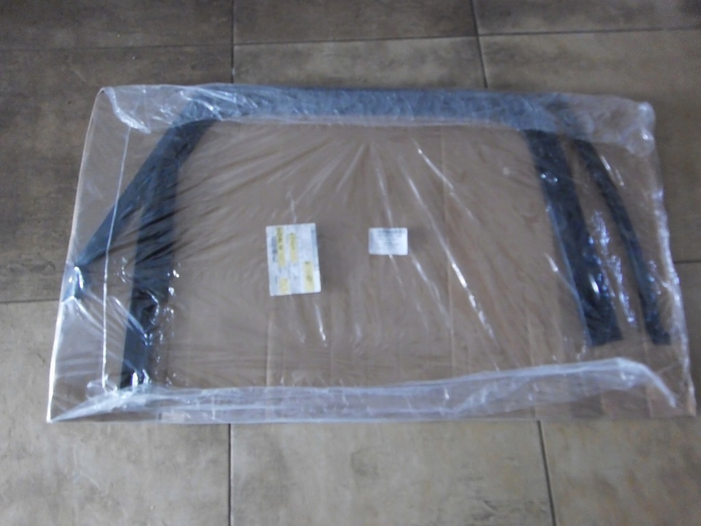 фото №1, Vw taigo 2022 рамка прокладка стекло правый задняя