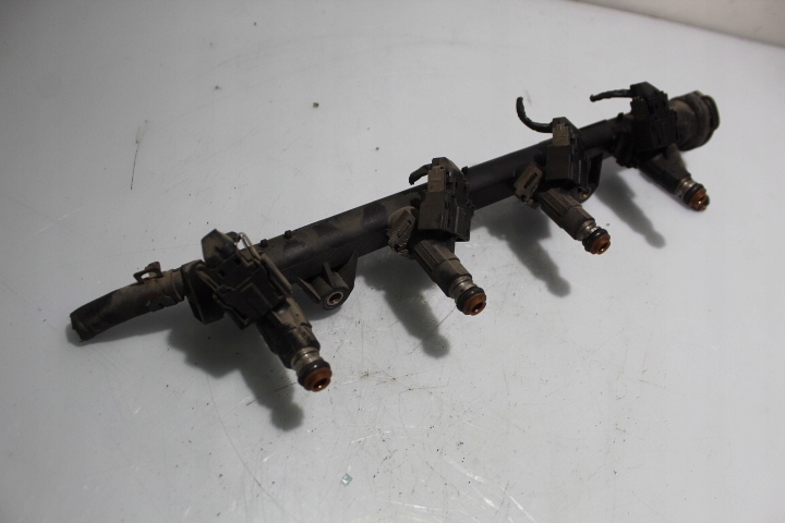 фото №1, Молдинг упорскування seat ibiza ii 1.4