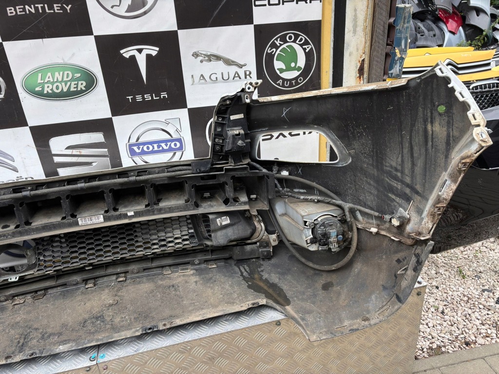 Jeep cherokee kl бампер перед kompletny омивачі 6xpdc 2016r. Доставка