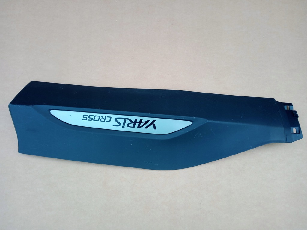 фото №4, Toyota yaris cross права молдинг двері задня