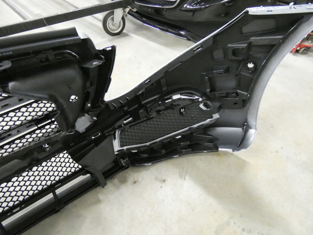 Решётка , бампер, решётки mercedes e-klasa w-213 в Украине