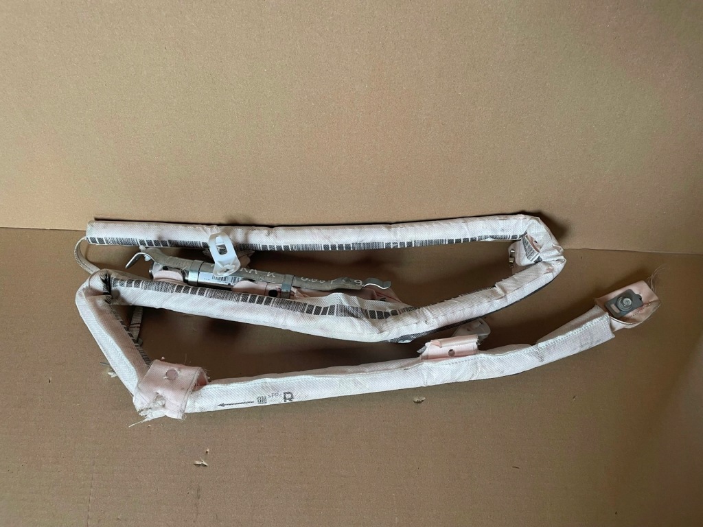 фото №1, Opel astra k kombi шторка безопасности правая подушка безопасности 39187600