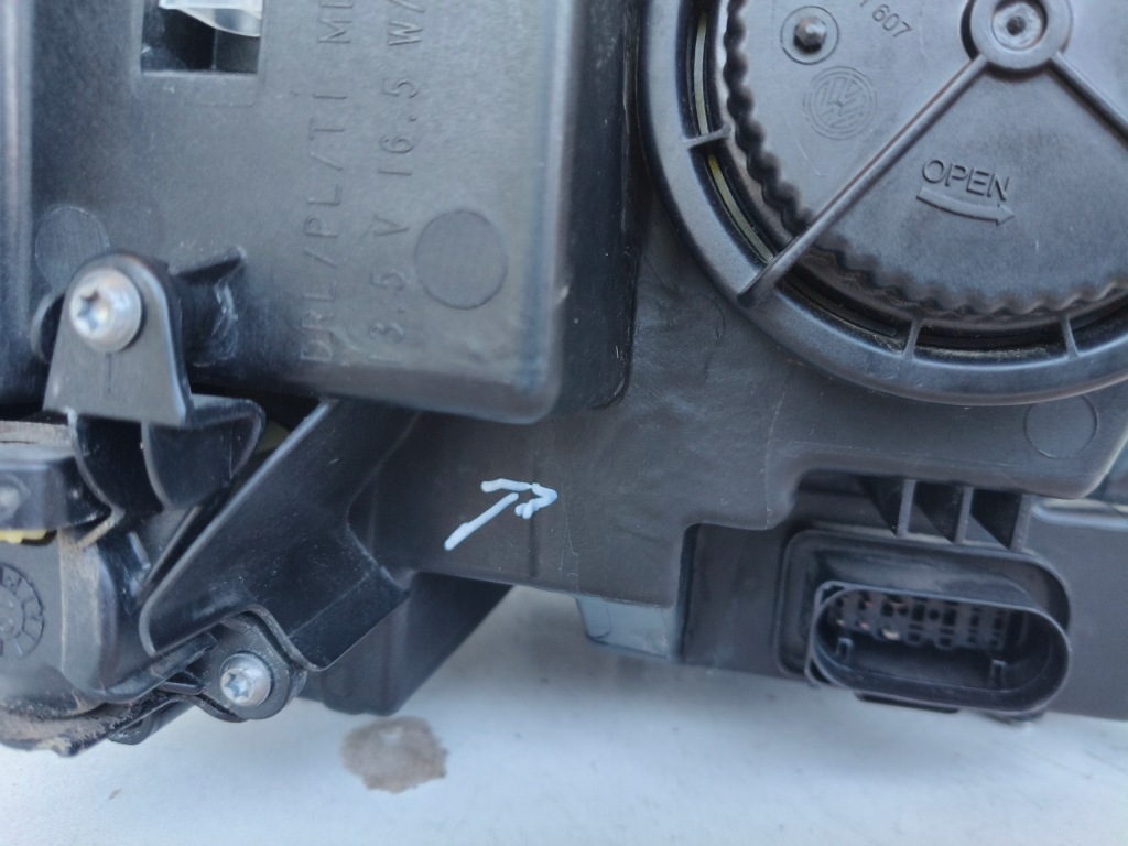 Фара левая фара seat ateca 575 16- full led с Разборки