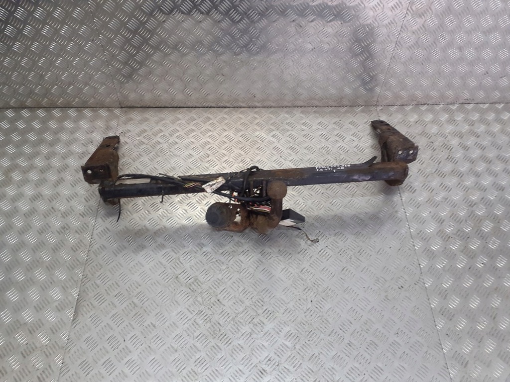 фото №1, Hak буксировочный peugeot 308 ezr.