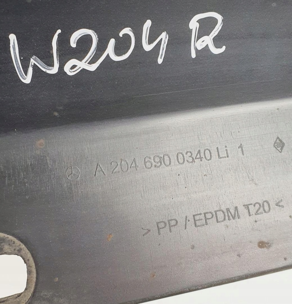 Накладка накладка порога  ліва 497 mercedes w204 седан Зі Шроту