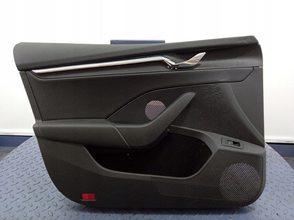 фото №1, Octavia iv hb обшивка оббивка двері перед ліва