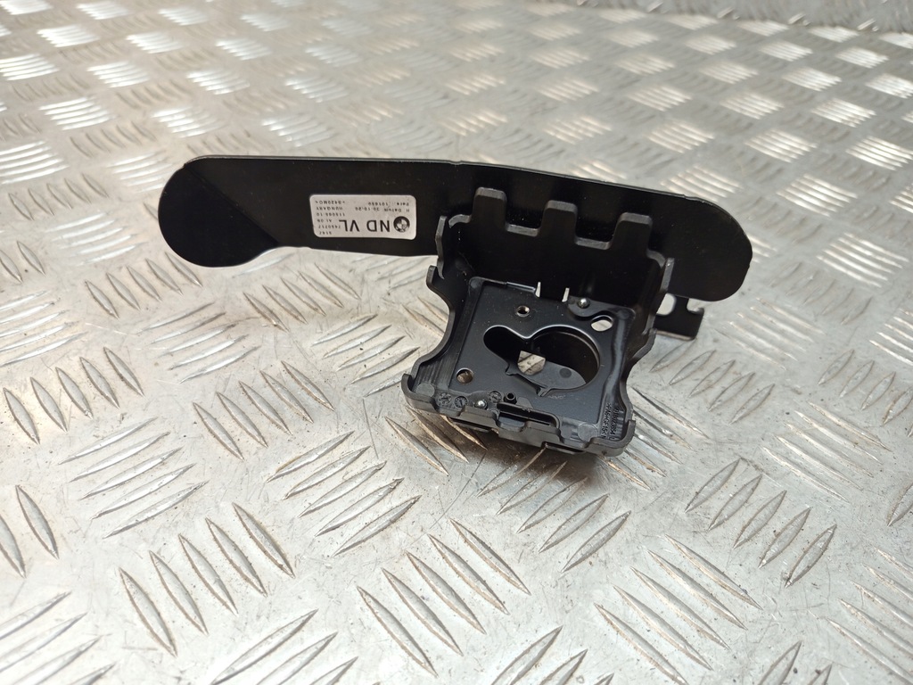 фото №7, Bmw g21 g81 кронштейн держатель сетка шторка багажника левая 7450717